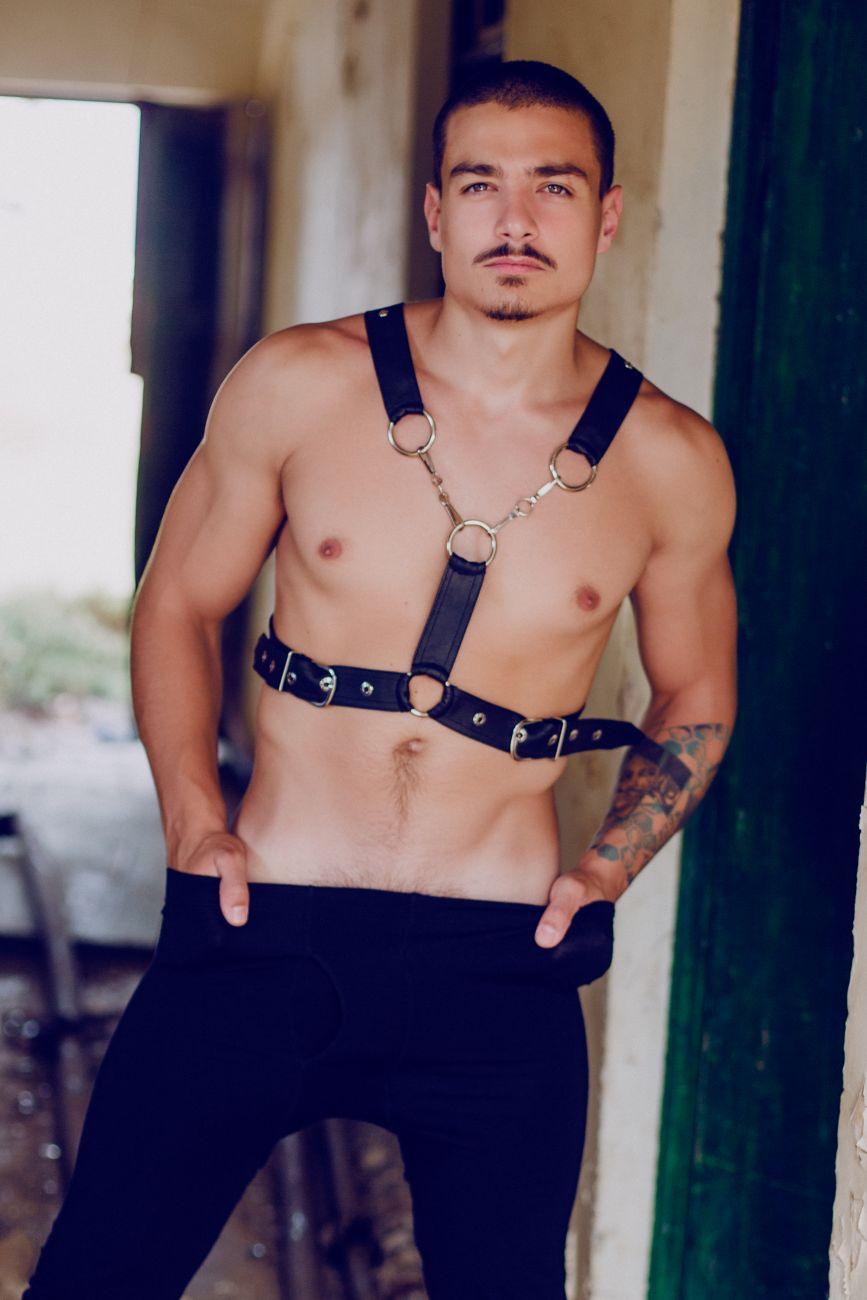 image of product,DNGEON Cross Chain Harness